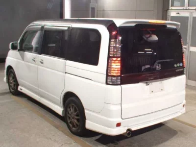 Honda STEP WAGON  с аукциона в Японии