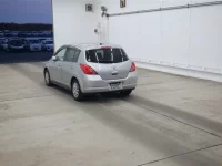 Nissan TIIDA лот № 2563 оценка 3  с аукциона в Японии 1