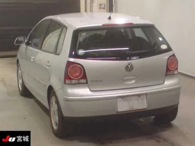 Volkswagen POLO  с аукциона в Японии