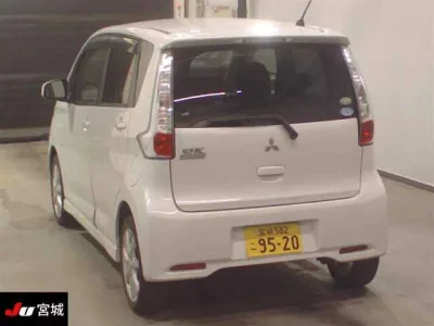 Mitsubishi EK CUSTOM