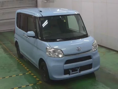 Daihatsu TANTO  с аукциона в Японии