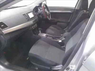 Mitsubishi GALANT FORTIS