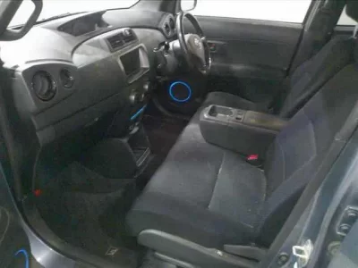 Toyota BB  с аукциона в Японии