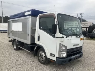Isuzu ELF