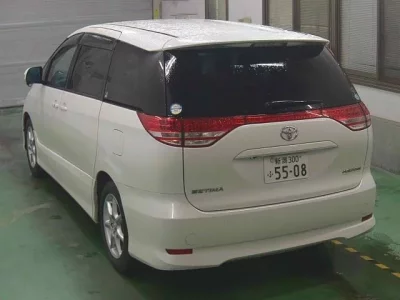 Toyota ESTIMA  с аукциона в Японии