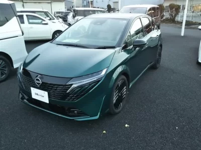 Nissan AURA