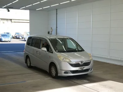 Honda STEP WAGON  с аукциона в Японии