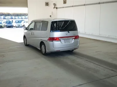 Honda STEP WAGON  с аукциона в Японии