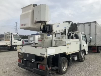 Isuzu ELF  с аукциона в Японии