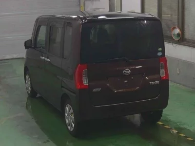 Daihatsu TANTO  с аукциона в Японии