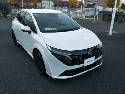 Nissan AURA