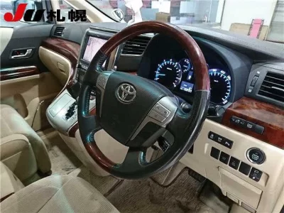 Toyota ALPHARD  с аукциона в Японии