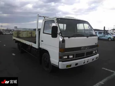 Isuzu ELF