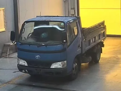 Toyota DYNA  с аукциона в Японии