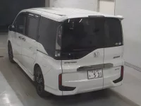 Honda STEP WAGON лот № 3533 оценка 4.5  с аукциона в Японии 1