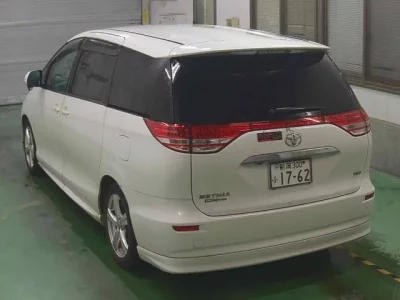 Toyota ESTIMA  с аукциона в Японии