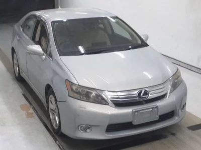 Lexus HS  с аукциона в Японии
