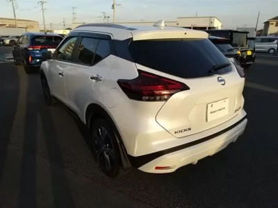 Nissan KICKS