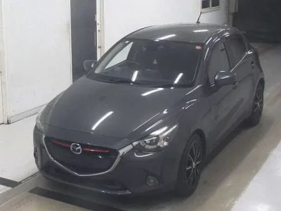 Mazda DEMIO  с аукциона в Японии