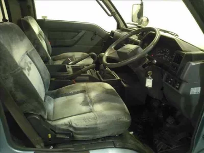 Mitsubishi DELICA WAGON