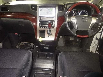 Toyota ALPHARD  с аукциона в Японии