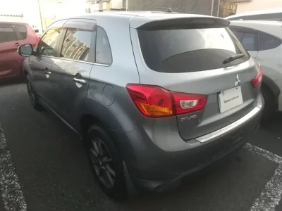 Mitsubishi RVR