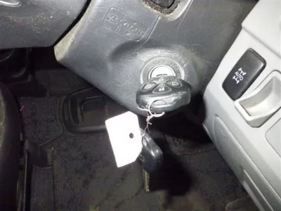 Toyota VOXY  с аукциона в Японии