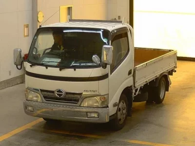 Hino DUTRO  с аукциона в Японии