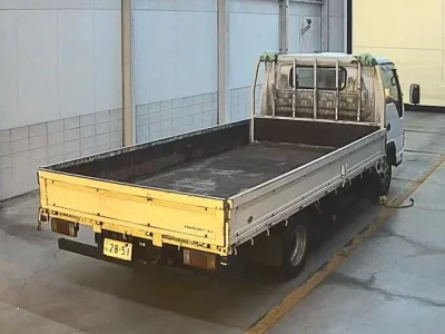 Isuzu ELF  с аукциона в Японии