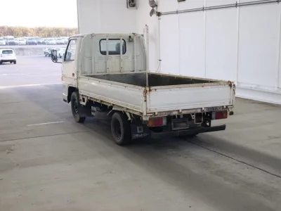 Isuzu ELF  с аукциона в Японии