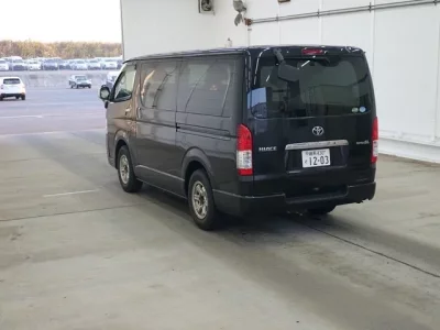 Toyota HIACE VAN