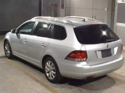 Volkswagen GOLF VARIANT  с аукциона в Японии
