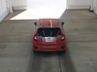 Honda FIT лот № 2631 оценка 3.5  с аукциона в Японии 2