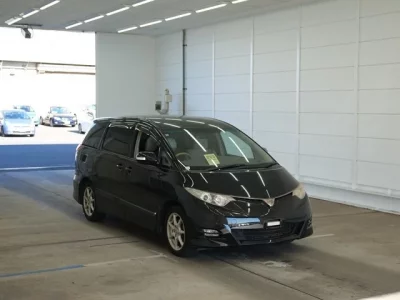 Toyota ESTIMA  с аукциона в Японии