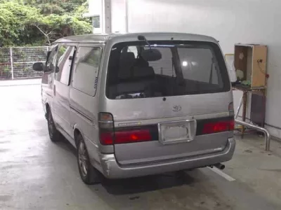 Toyota HIACE  с аукциона в Японии