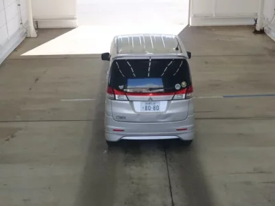 Mitsubishi DELICA D2