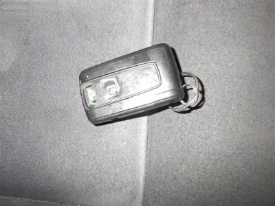 Toyota PRIUS  с аукциона в Японии