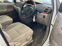 Toyota NOAH лот № 2641 оценка 3  с аукциона в Японии 3