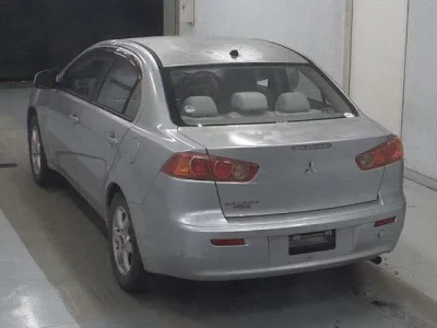 Mitsubishi GALANT FORTIS