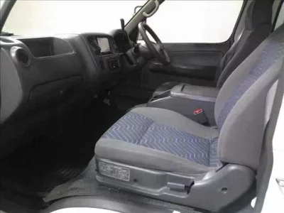 Nissan CARAVAN VAN  с аукциона в Японии