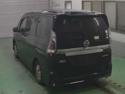 Nissan SERENA  с аукциона в Японии