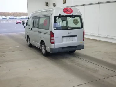 Toyota HIACE VAN  с аукциона в Японии
