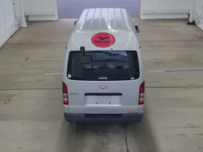 Toyota HIACE VAN  с аукциона в Японии