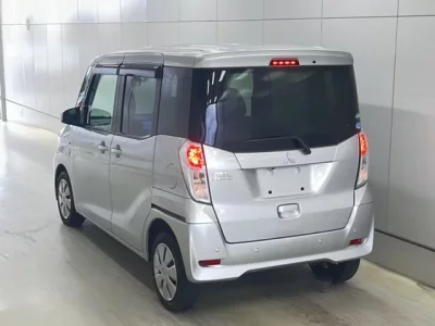 Mitsubishi EK SPACE