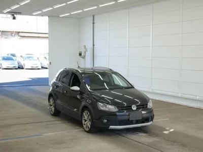 Volkswagen CROSS POLO