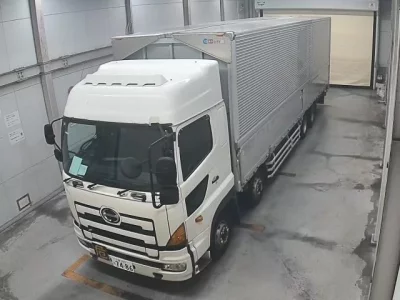 Hino TRUCK