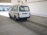 Toyota HIACE VAN лот № 5620 оценка RB  с аукциона в Японии 1