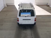 Toyota HIACE VAN лот № 5620 оценка RB  с аукциона в Японии 2