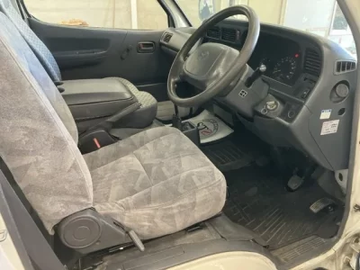 Toyota HIACE VAN  с аукциона в Японии
