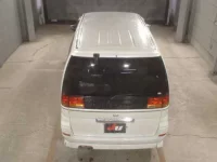 Nissan ELGRAND лот № 9086 оценка R  с аукциона в Японии 5